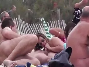 دختر نوجوان جود, خدم ...
