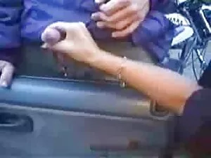 Busty ورزش ها می شود ...