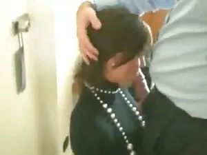 یک پسر روسی در حال م ...
